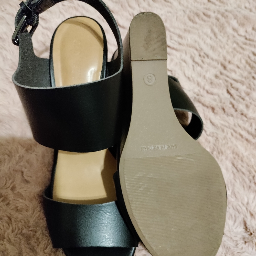 Old Navy Sandle Wedges - Picture 2 of 5